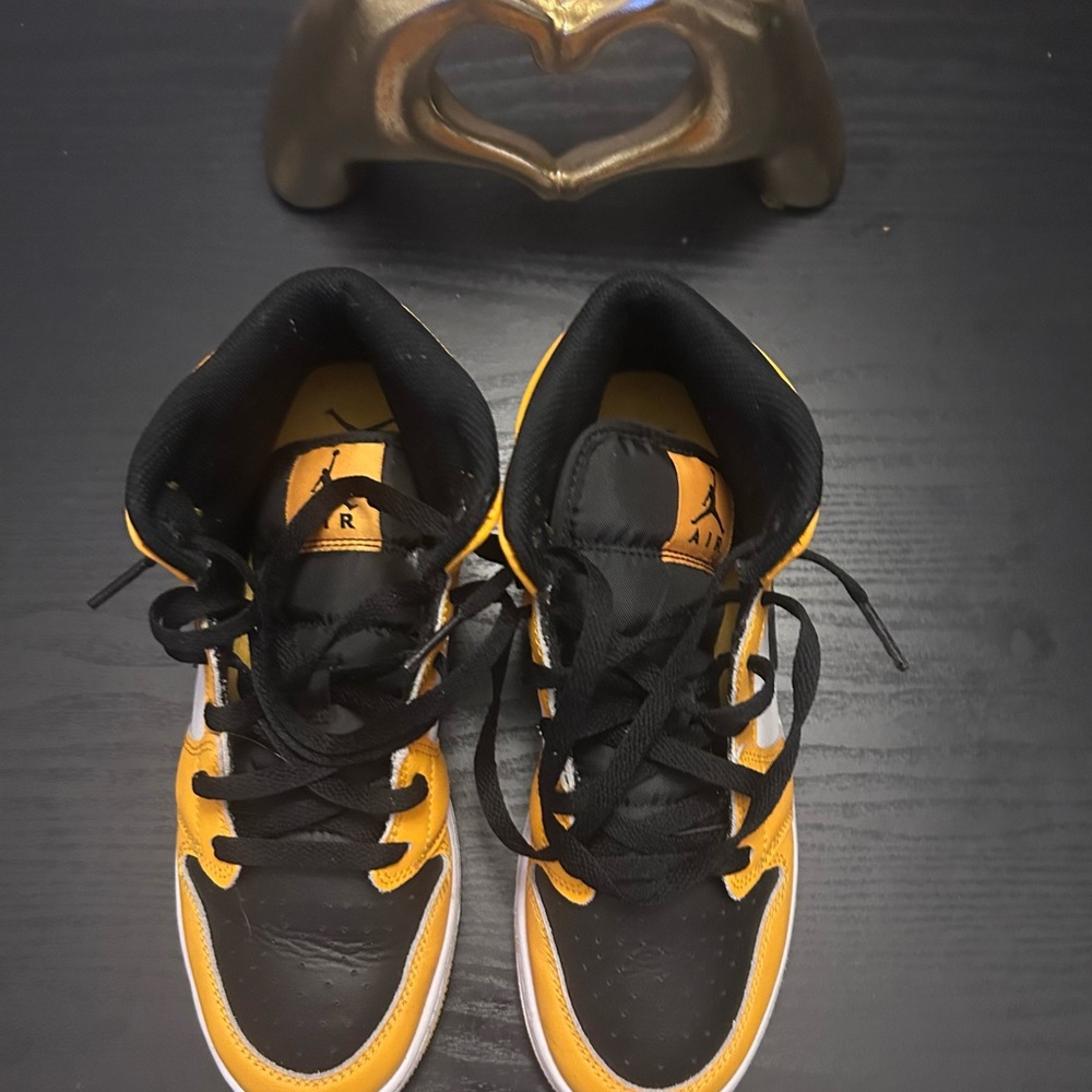 Jordan Kids Black and Orange Sneakers
